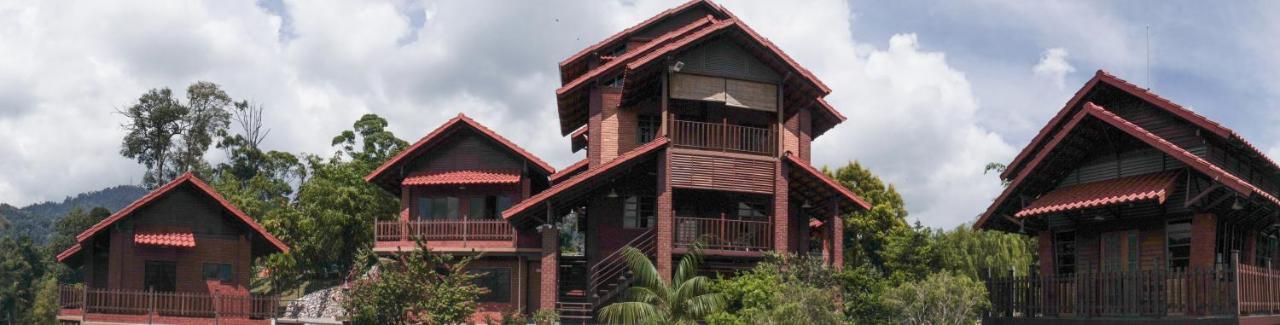 Red House The Garden Stay In Bukit Tinggi By Play Bentong Buitenkant foto